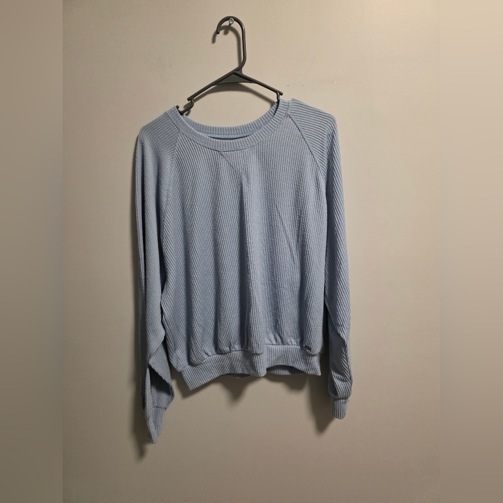 Hollister Womens Crewneck Top in Soft Blue